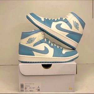 Nike 1’s blue Retro